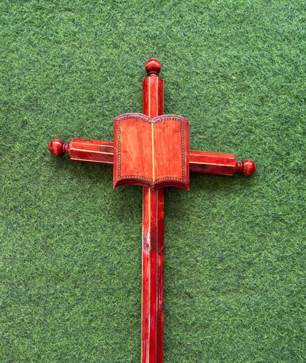 Cruz de Madera Ochavada 03