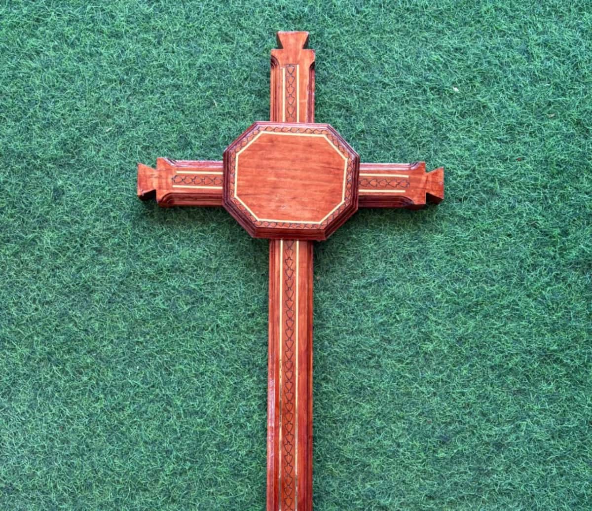 Cruz de Madera Tablon 07