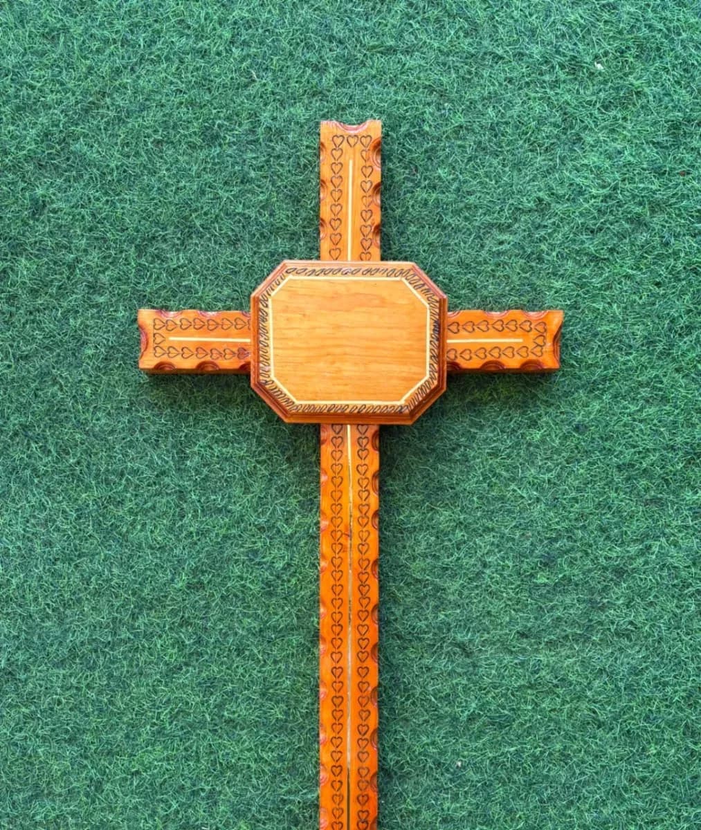 Cruz de Madera 21