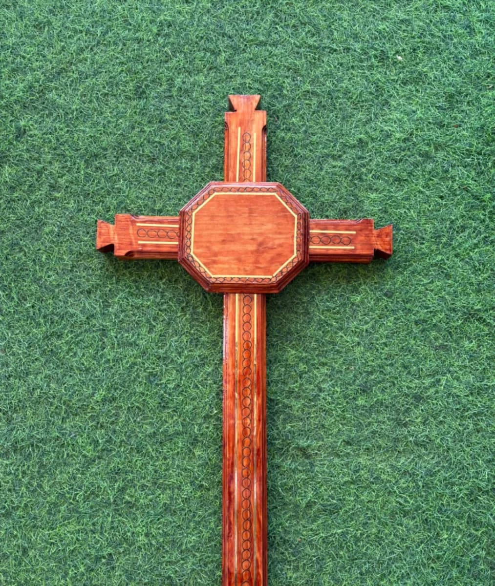 Cruz de Madera 18