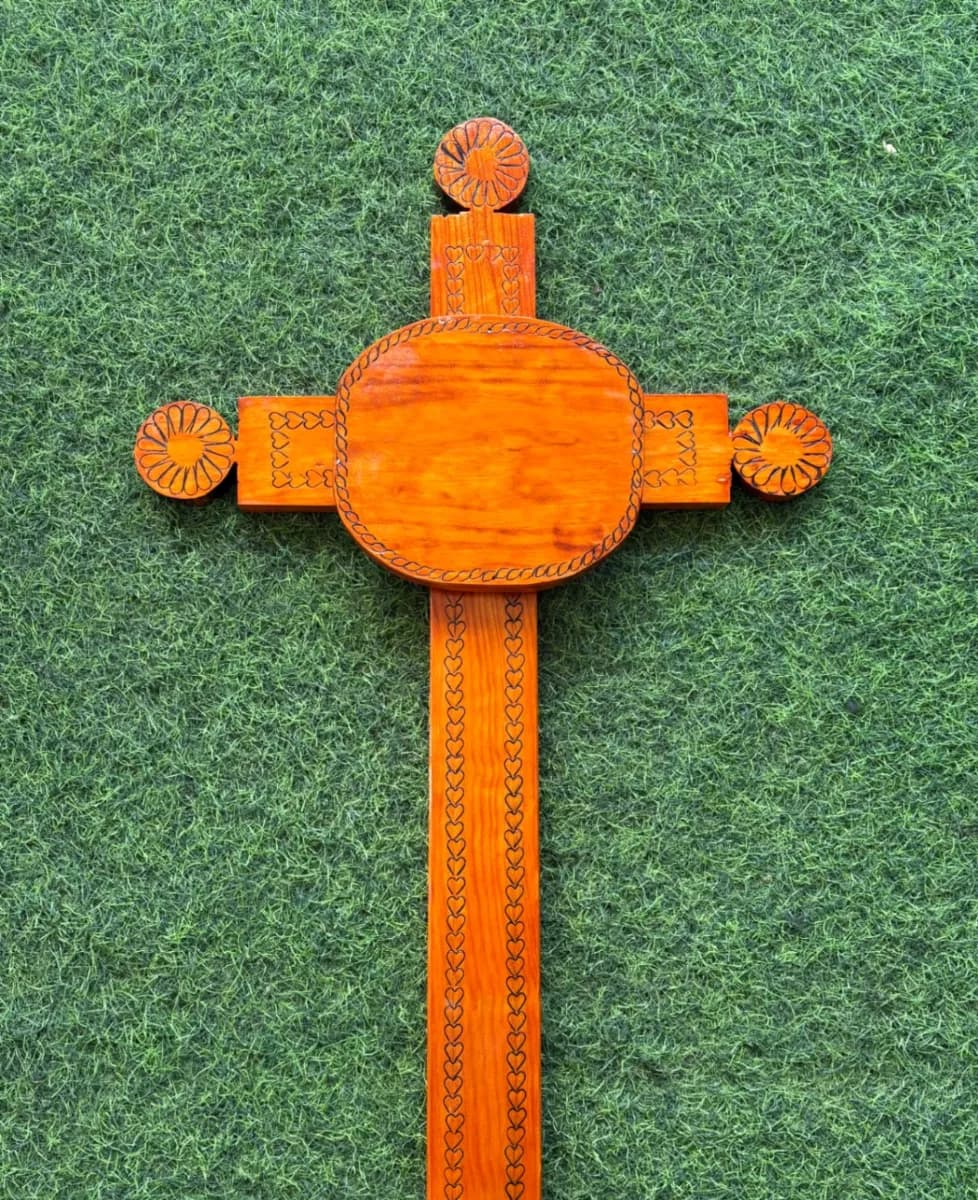 Cruz de Madera 12