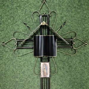 Cruz de Metal 04