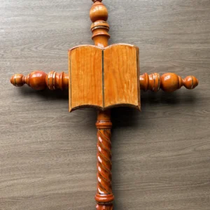 Cruz de Madera Torneada 05